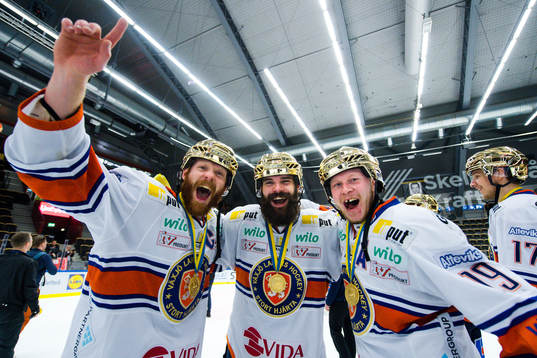Växjös Liam Reddox , Linus Fröberg och Tuomas Kiiskinen