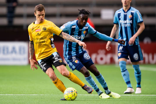 Elfsborgs Samuel Holmén och Djurgårdens Philana Tinotenda