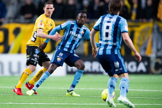 Djurgårdens Philana Tinotenda Kadewere och Elfsborgs Jon