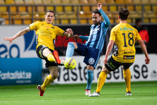 Elfsborgs Jon Jönsson och Djurgårdens Dzenis Kozica