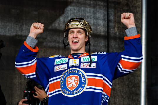 Växjös Peter Andersson när Växjö firar SM-guldet på