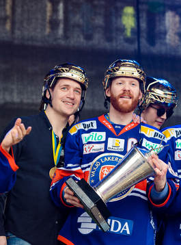 Växjös tränare Sam Hallam och Liam Reddox när Växjö
