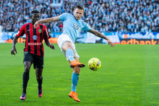 Malmö FFs Arnór Ingvi Traustason och Brommapojkarnas Eric