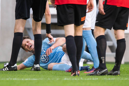 Malmö FFs Markus Rosenberg grimaserar
