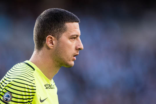 Brommapojkarnas målvakt Nikola Petric
