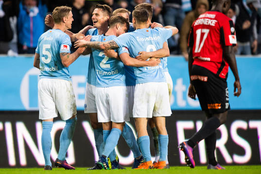 Malmö FFs Markus Rosenberg jublar med lagkamrater