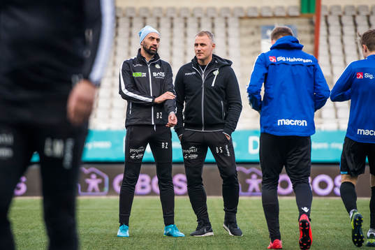 Bojan Zajic, assistant coach of Sandnes Ulf, and Bengt
