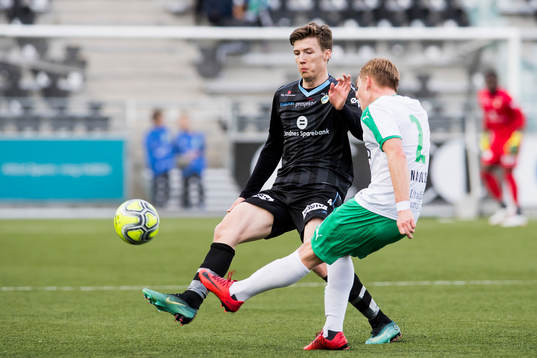 Axel Kryger of Sandnes Ulf and Morten Renå Olsen of HamKam