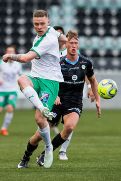 Orri Sigurdur Ómarsson of HamKam and Kent Håvard Eriksen