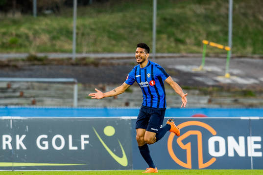Ohi Omoijuanfo of Stabæk celebrates