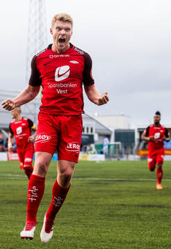 Sivert Heltne Nilsen of Brann celebrates