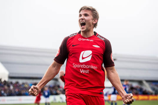 Bläddra bland fler bilder av Football, Eliteserien, Ranheim - Brann