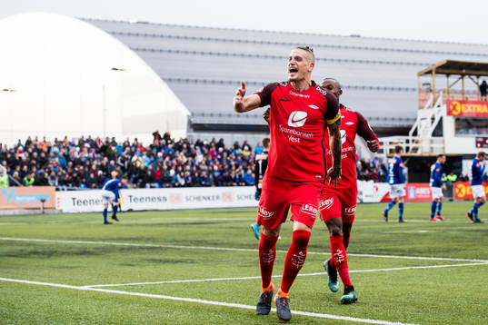 Vito Wormgoor of Brann celebrates