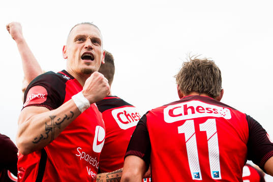 Vito Wormgoor of Brann celebrates 1-0