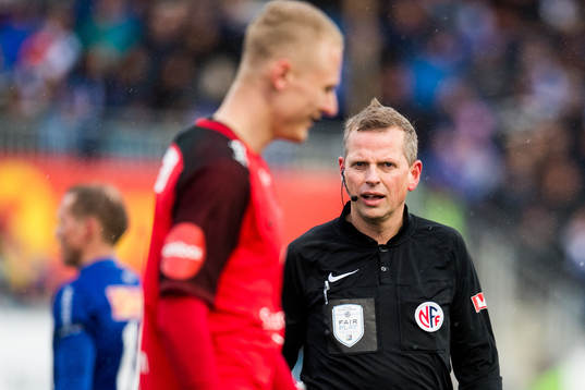 Trygve Kjensli, referee