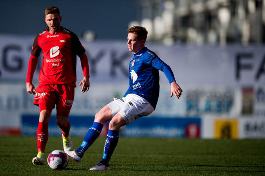 Gilli Rolantsson of Brann and Aslak Fonn Witry of Ranheim