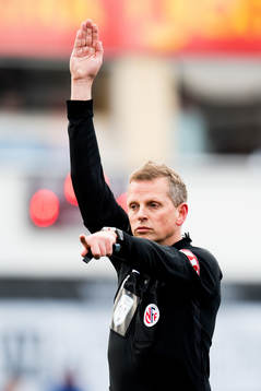 Trygve Kjensli, referee