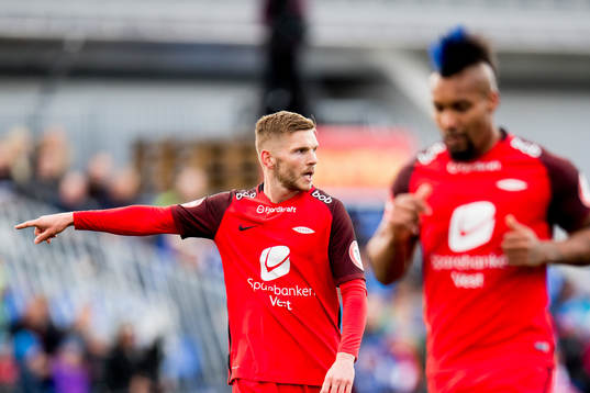 Gilli Rolantsson and Bismar Acosta of Brann