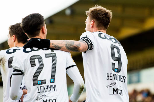 Rafik Zekhnini and Nicklas Bendtner of Rosenborg celebrate