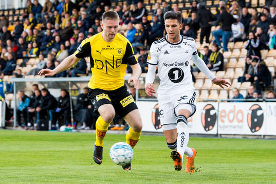 Marius Amundsen of Lillestrøm and Rafik Zekhnini of