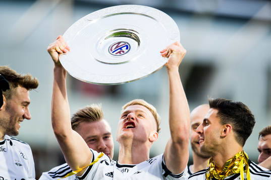Erik Botheim of Rosenborg celebrates with the trophy