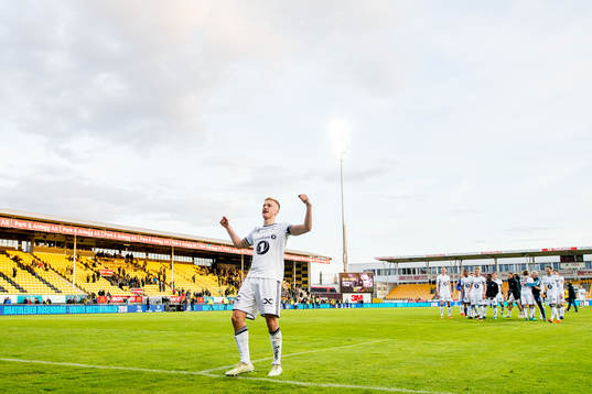 Erik Botheim of Rosenborg celebrates