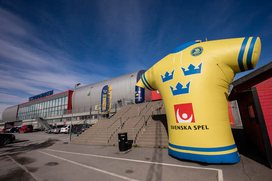Exteriör av Scaniarinken innan ishockeymatchen i Sweden