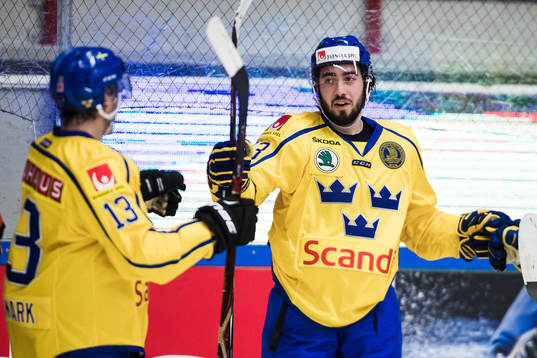 Sveriges Mika Zibanejad jublar med Mattias Janmark