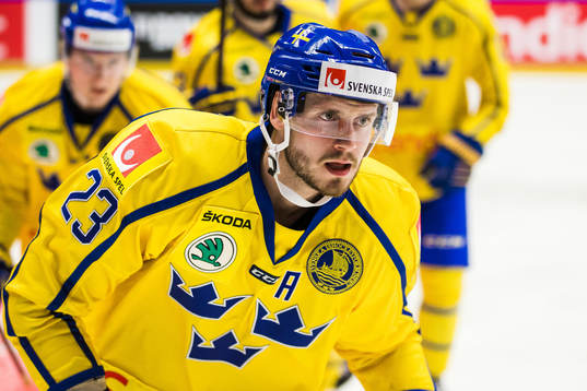 Sveriges Oliver Ekman Larsson jublar