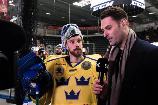 s reporter Dusan Umicevic intervjuar Sveriges målvakt