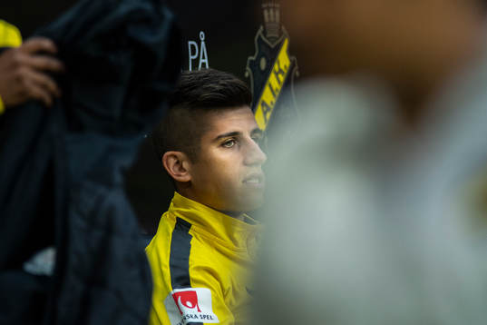 s Nicolas Stefanelli