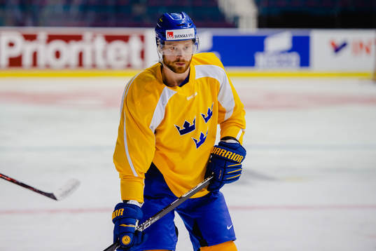 Adam Larsson