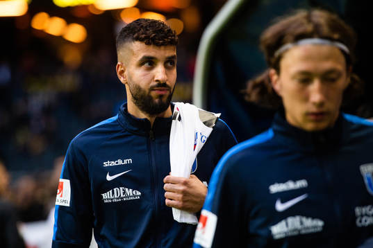 Sirius Omar Eddahri före fotbollsmatchen i Allsvenskan