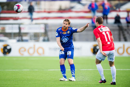 Oddbjørn Lie of Aalesund and Olav Øby of Kongsvinger