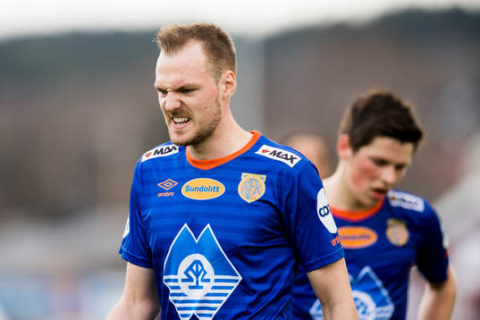 Aron Elís Thrándarson of Aalesund reacts