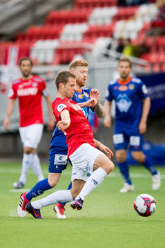 Olav Øby of Kongsvinger and Fredrik Carlsen of Aalesund