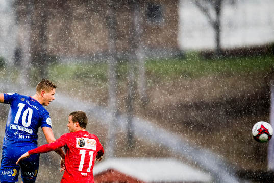 Hólmbert Fridjónsson of Aalesund and Olav Øby of