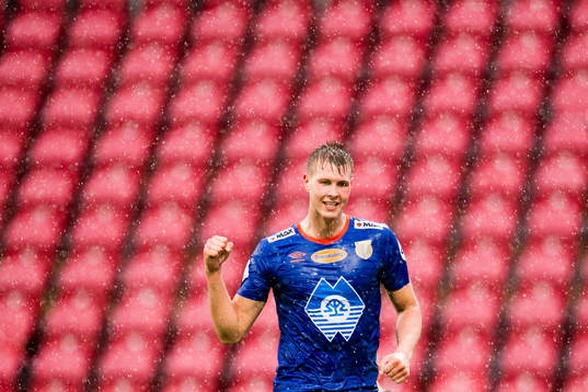 Hólmbert Fridjónsson of Aalesund celebrates the 0-2 goal