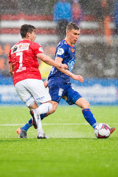Niklas Castro of Kongsvinger and Daníel Grétarsson of