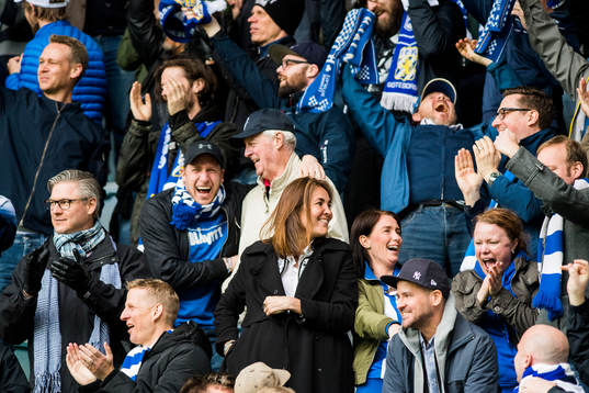 IFK Göteborgs supportrar jublar