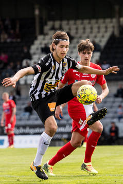 Landskronas Adi Nalic och Värnamos Jon Birkfeldt