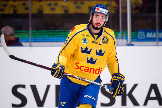 Sveriges Mika Zibanejad före ishockeymatchen i Sweden