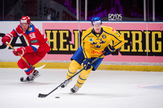 Rysslands Artyom Anisimov och Sveriges John Klingberg