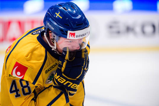 Sveriges Carl Klingberg har ont