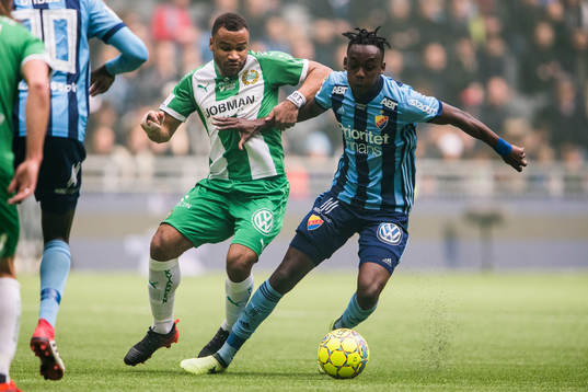 Hammarbys Serge-Junior Martinsson Ngouali och Philana
