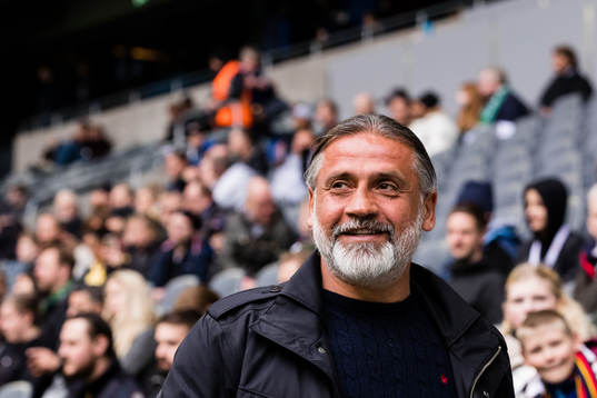 Djurgårdens tränare Özcan Melkemichel innan