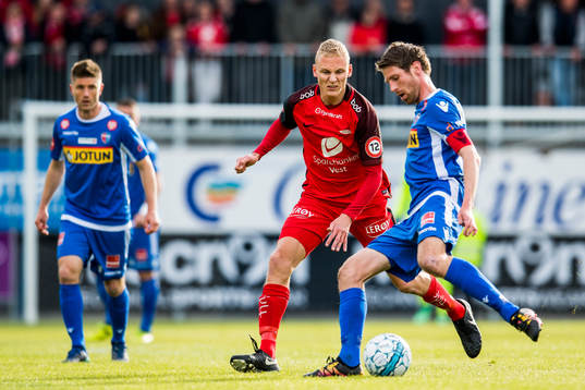 Kristoffer Barmen of Brann and Håvard Storbæk of