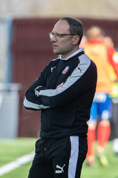 Helsingborgs tränare Per-Ola Ljung  i fotbollsmatchen i