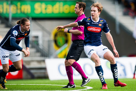 Julian Ryerson and Kristian Thorstvedt of Viking celebrate