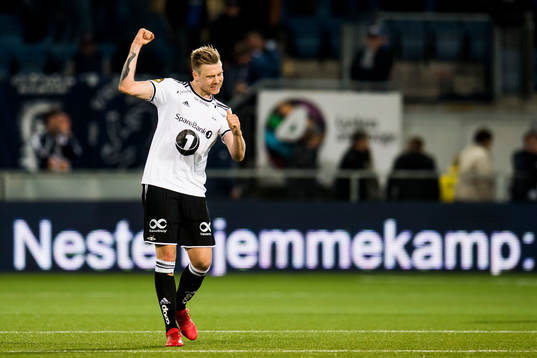 Alexander Søderlund of Rosenborg celebrates
